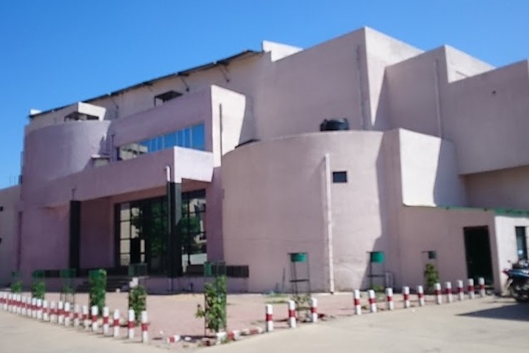 Chhattisgarh Institute of Medical Sciences, Bilaspur
