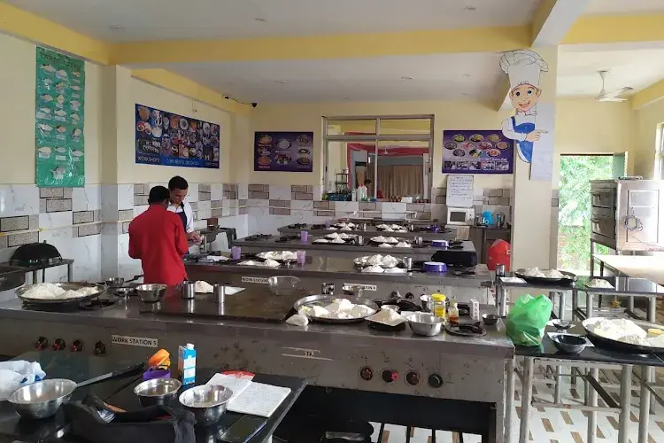 CHTS Institute of Hotel Management Catering and Tourism, Lucknow