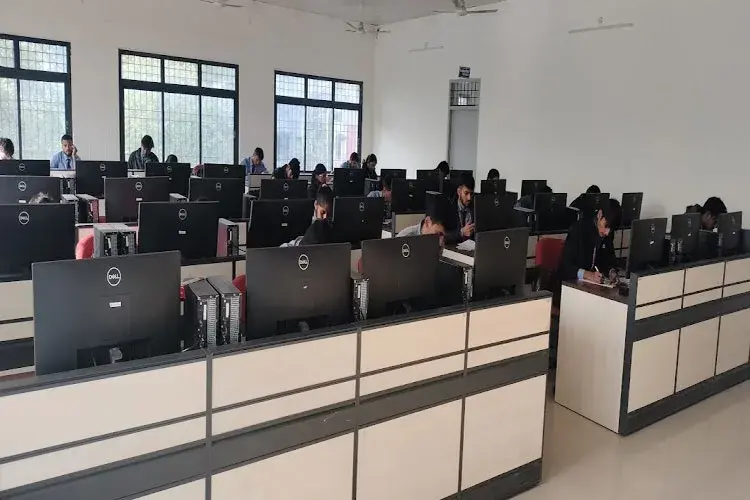 CMP Degree College, Prayagraj