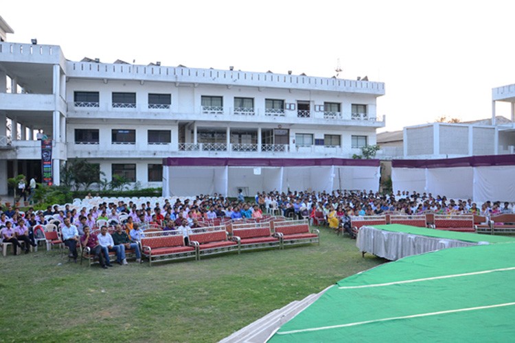 Columbia Group of Institutions, Raipur