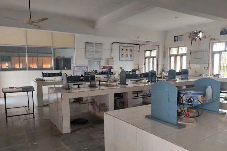 Creative Educational Society's College of Pharmacy, Kurnool