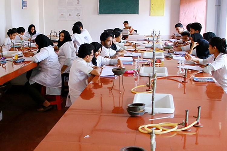 Crescent College of Pharmaceutical Sciences Payangadi, Kannur
