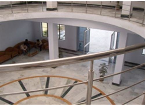 D. S. Institute of Technology & Management, Ghaziabad