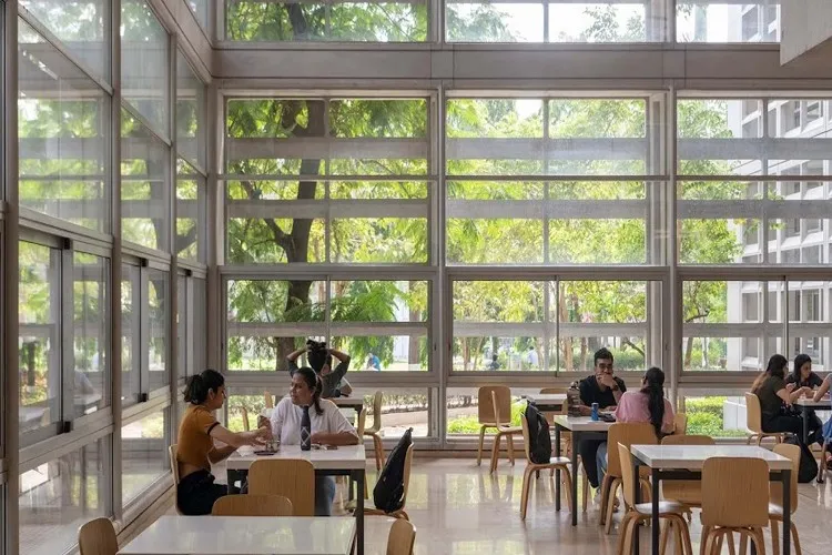 DY Patil University School of Arts and Commerce, Navi Mumbai