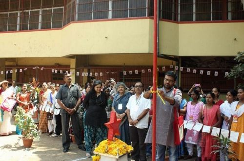 Dahiwadi College, Satara