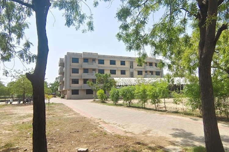 Dalia Institute of Diploma Studies, Kheda