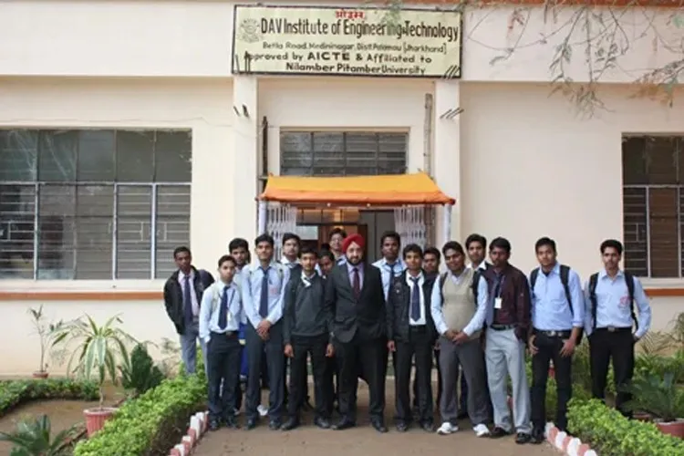 DAV institute of Engineering and Technology, Palamu