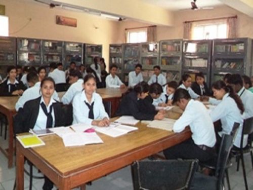 Dayanand Academy of Management Studies, Kanpur