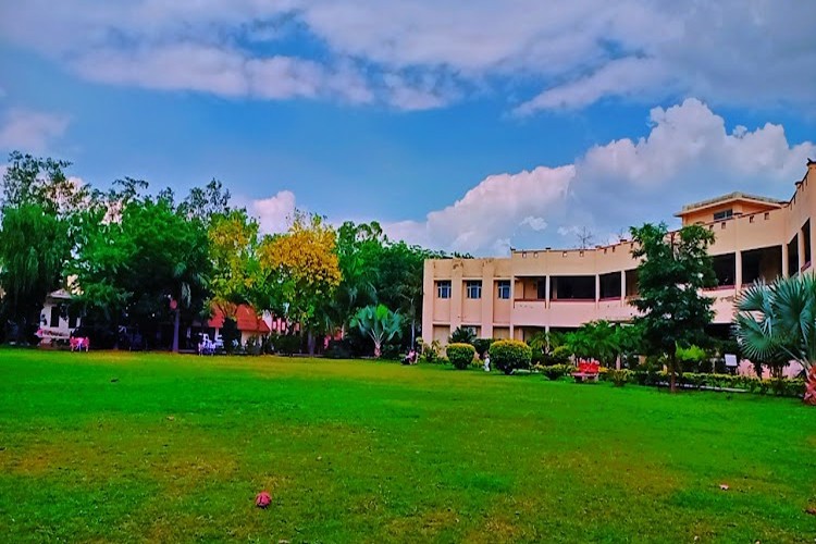 Dayanand Ayurvedic College, Jalandhar