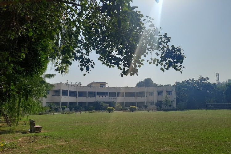 Dayanand Ayurvedic College, Jalandhar