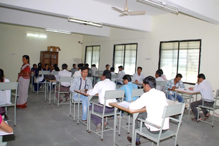 Dayanand College of Law, Latur