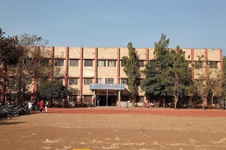 Dayanand College of Law, Latur