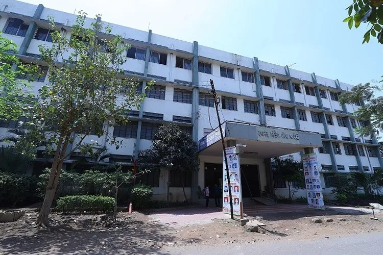 Dayanand College of Pharmacy, Latur