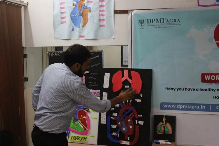 Delhi Paramedical and Management Institute, Agra