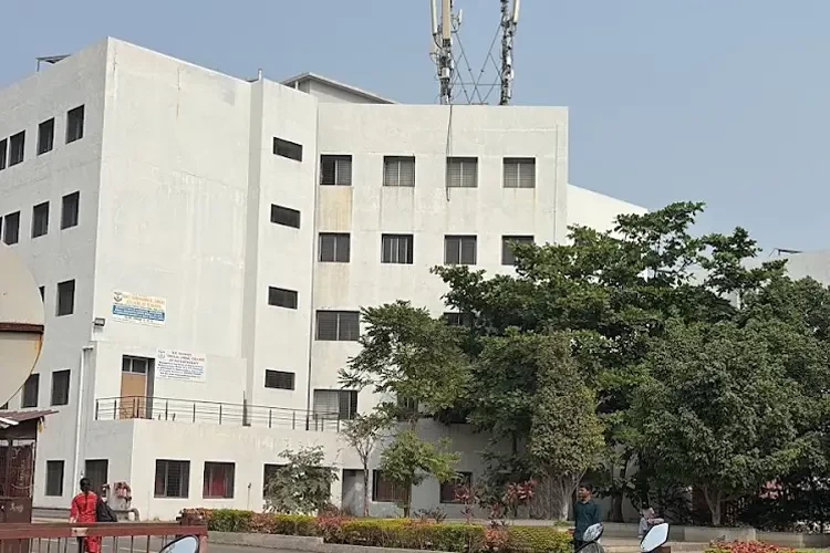 DES Brijlal Jindal College of Physiotherapy, Pune