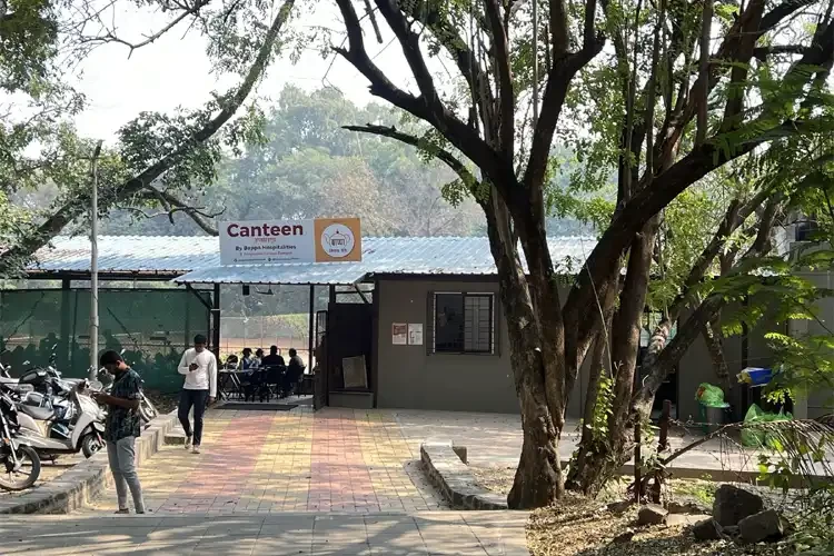 DES Brijlal Jindal College of Physiotherapy, Pune