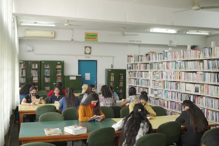 Dev Samaj College for Women, Chandigarh