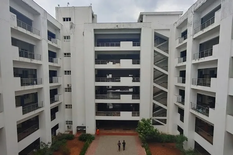 Dhanalakshmi Srinivasan Medical College and Hospital, Perambalur