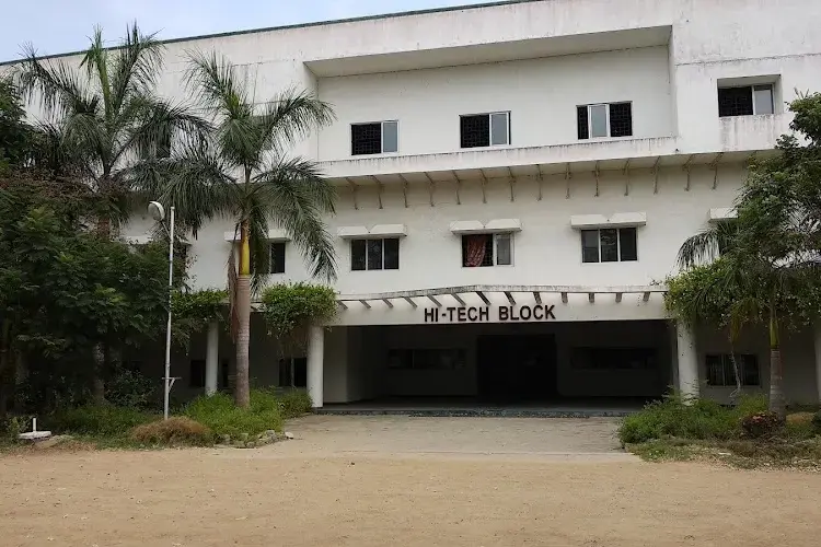 Dhanalakshmi Srinivasan University, Chennai