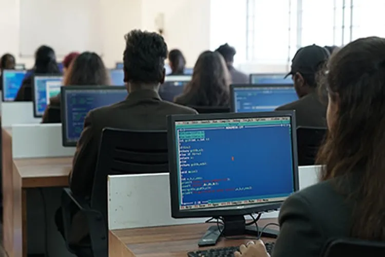 Dhanwantari Academy for Management Studies, Bangalore