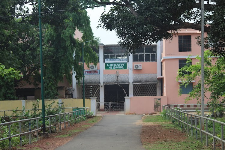 Dhenkanal Autonomous College, Dhenkanal