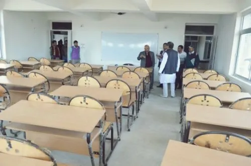 Dinesh College of Education, Garhwa