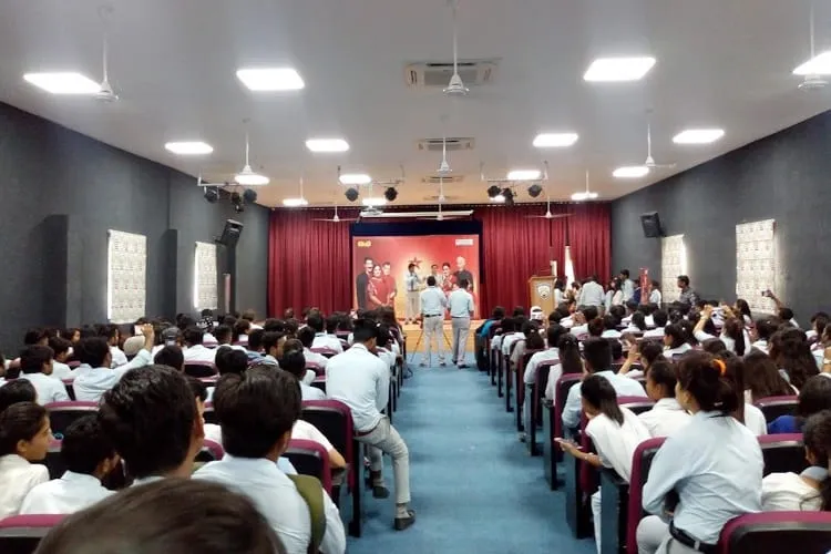 Dolphin PG Institute of Biomedical & Natural Sciences, Dehradun