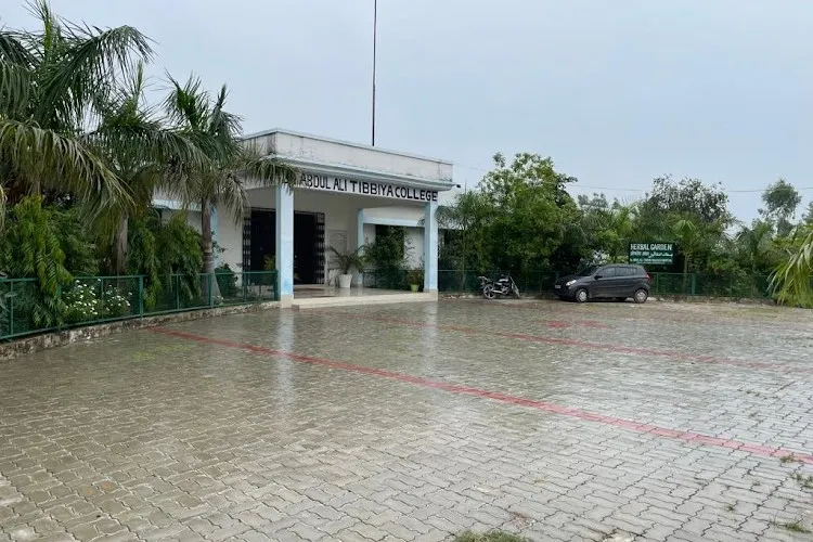 Dr. Abdul Ali Tibbiya College and Hospital, Lucknow