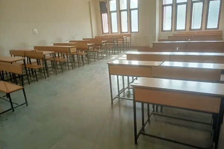 Dr. Akhilesh Das Gupta Institute of Professional Studies, New Delhi