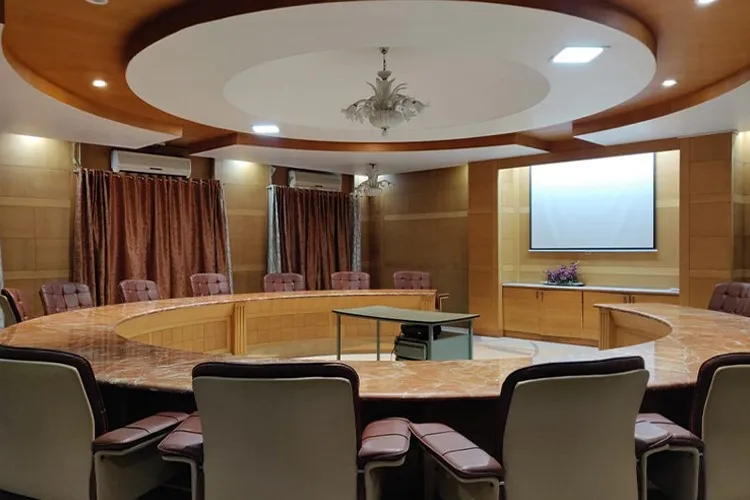 Dr. D. Y. Patil B-School, Pune