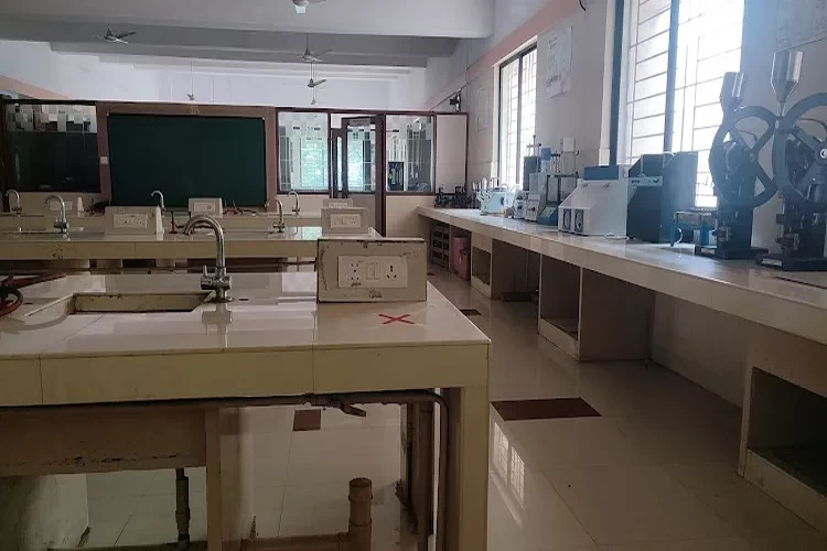 Dr DY Patil College of Pharmacy Akurdi, Pune