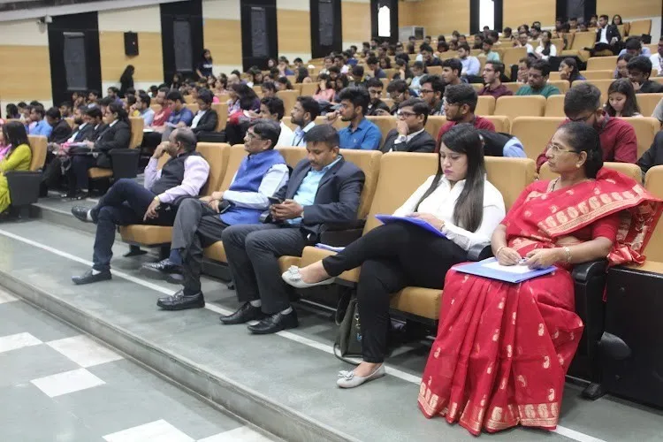 Dr. Ram Manohar Lohiya National Law University, Lucknow