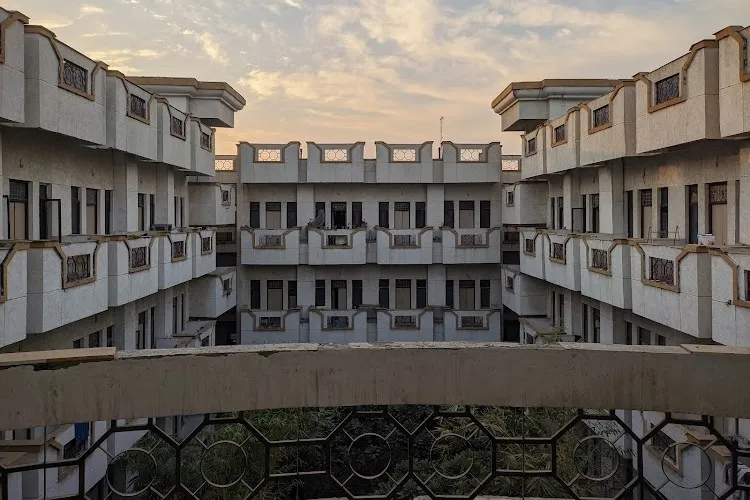 Dr. Ram Manohar Lohiya National Law University, Lucknow