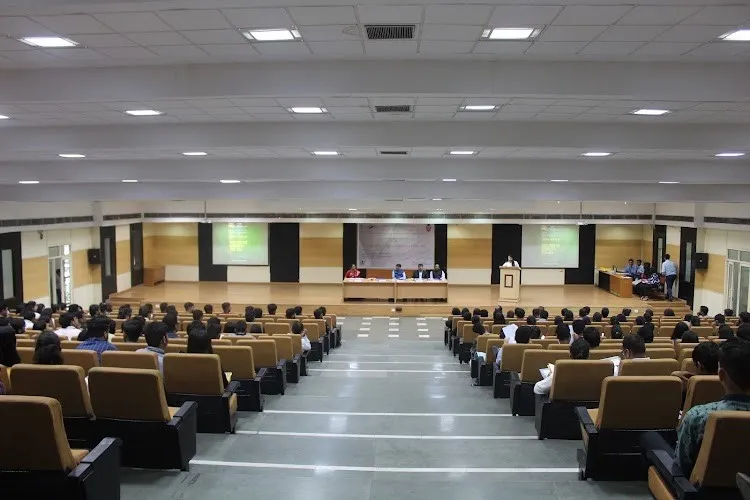 Dr. Ram Manohar Lohiya National Law University, Lucknow