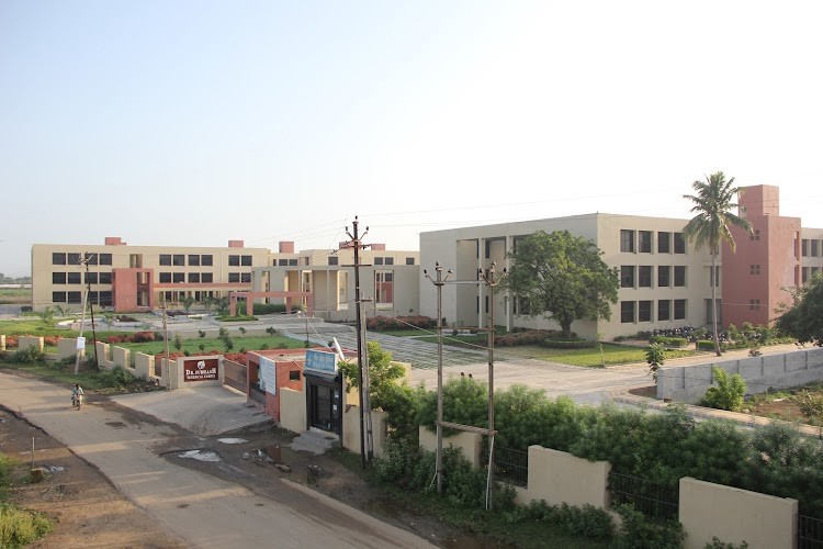 Dr Subhash University, Junagadh