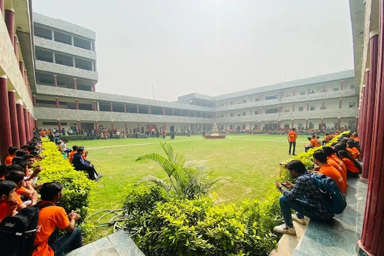 Dronacharya Group of Institutions, Greater Noida