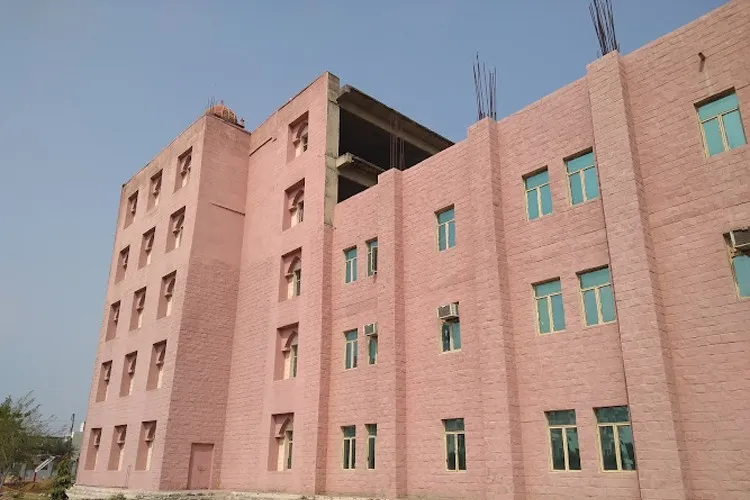 Dronacharya Group of Institutions, Greater Noida