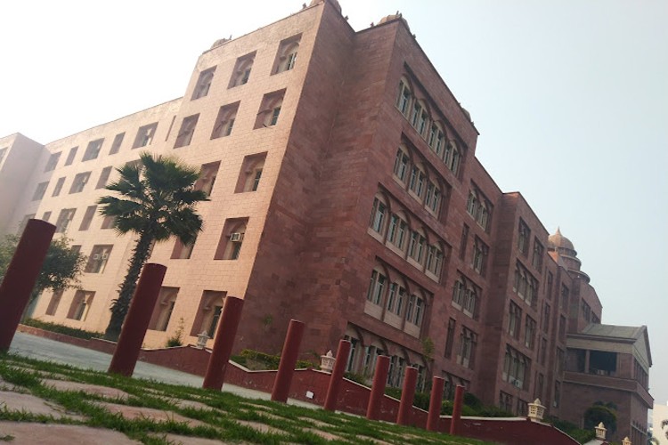 Dronacharya Group of Institutions, Greater Noida