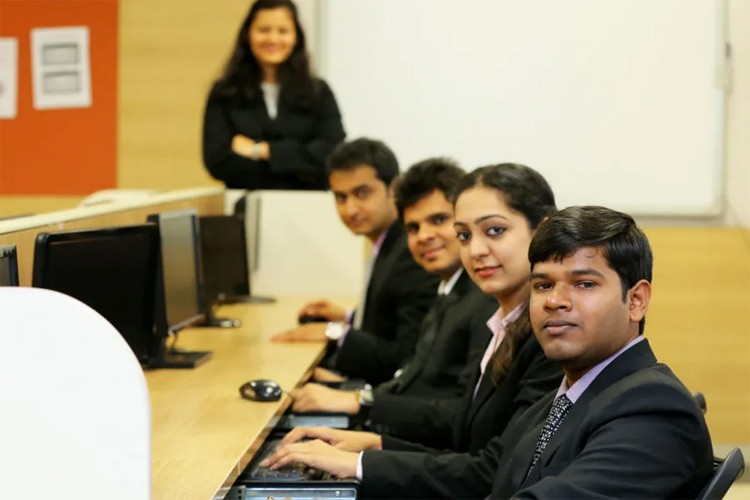 Durgadevi Saraf Institute of Management Studies, Mumbai