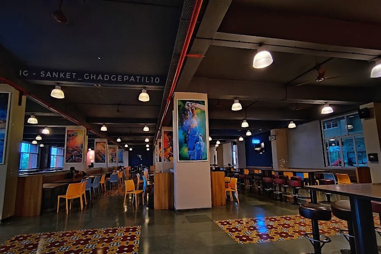 DY Patil School of Management, Pune