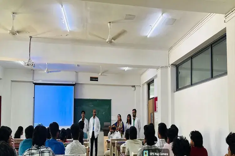 East West College of Pharmacy, Bangalore