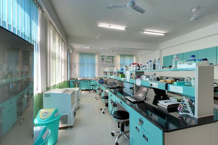 Faculty of Engineering and Technology, Shoolini University, Solan