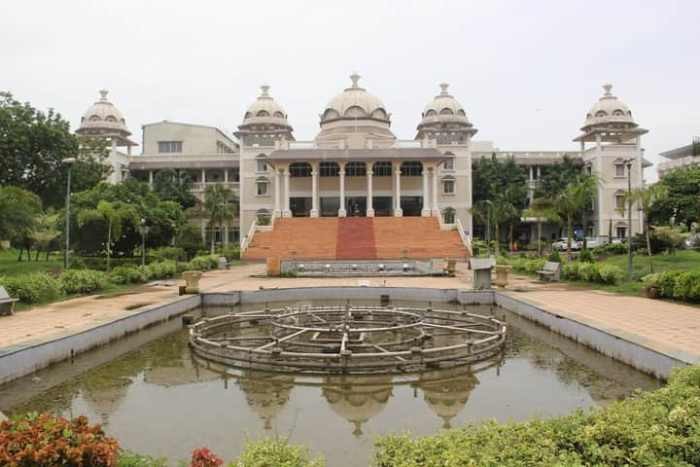 Faculty of Engineering and Technology, DMIHER, Wardha