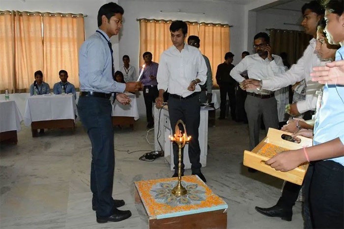 Faculty of Science & Technology, ICFAI University, Ranchi