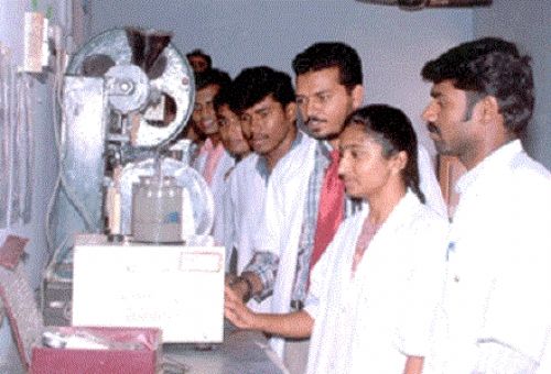 Fathima College of Pharmacy Kadayanallur, Tirunelveli