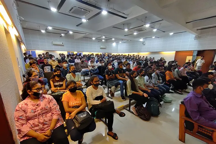 Gandhinagar University, Gandhinagar