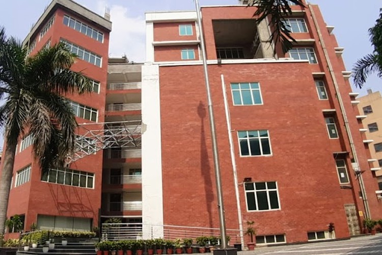 Gitarattan International Business School, New Delhi