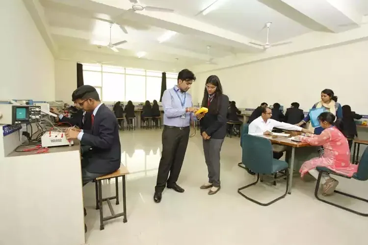 GL Bajaj Institute of Technology and Management, Greater Noida