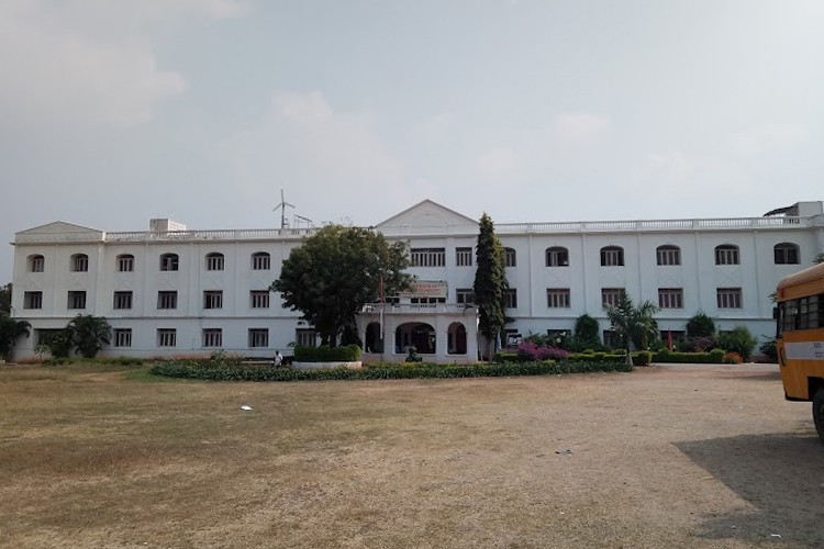 Global Institute of Engineering and Technology, Moinabad