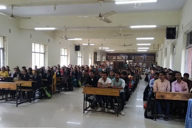 Gopal Krishna Gokhale College, Kolhapur
